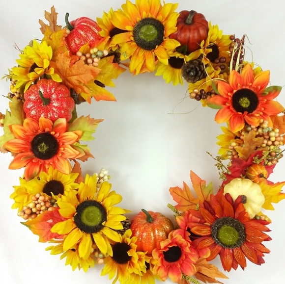 ❗SOLD❗Fabulous Fall Wreath🍁 - Picture 7 of 7